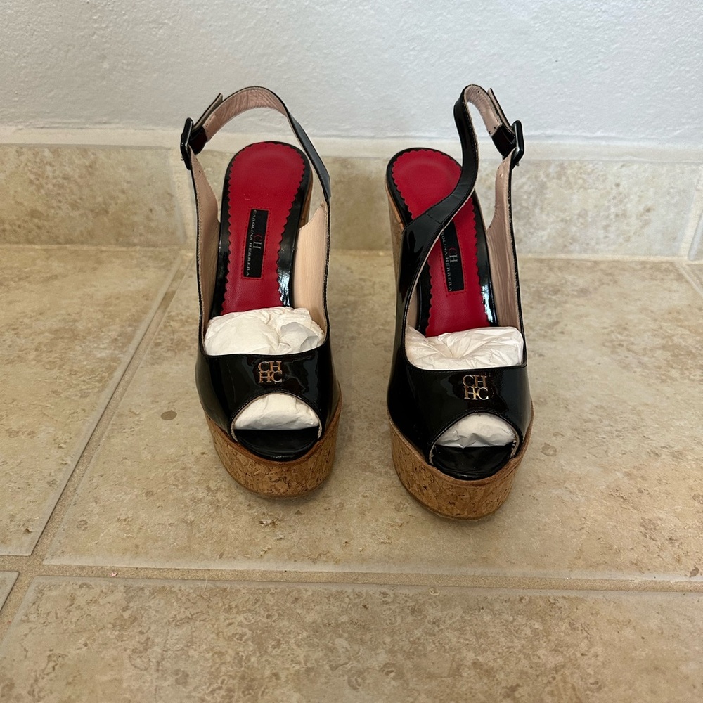 New Carolina Herrera Patent Leather Wedges